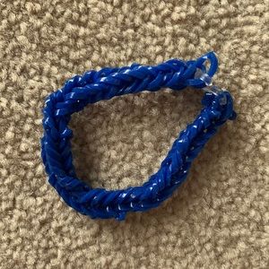 Pretty dark blue fishtail bracelet